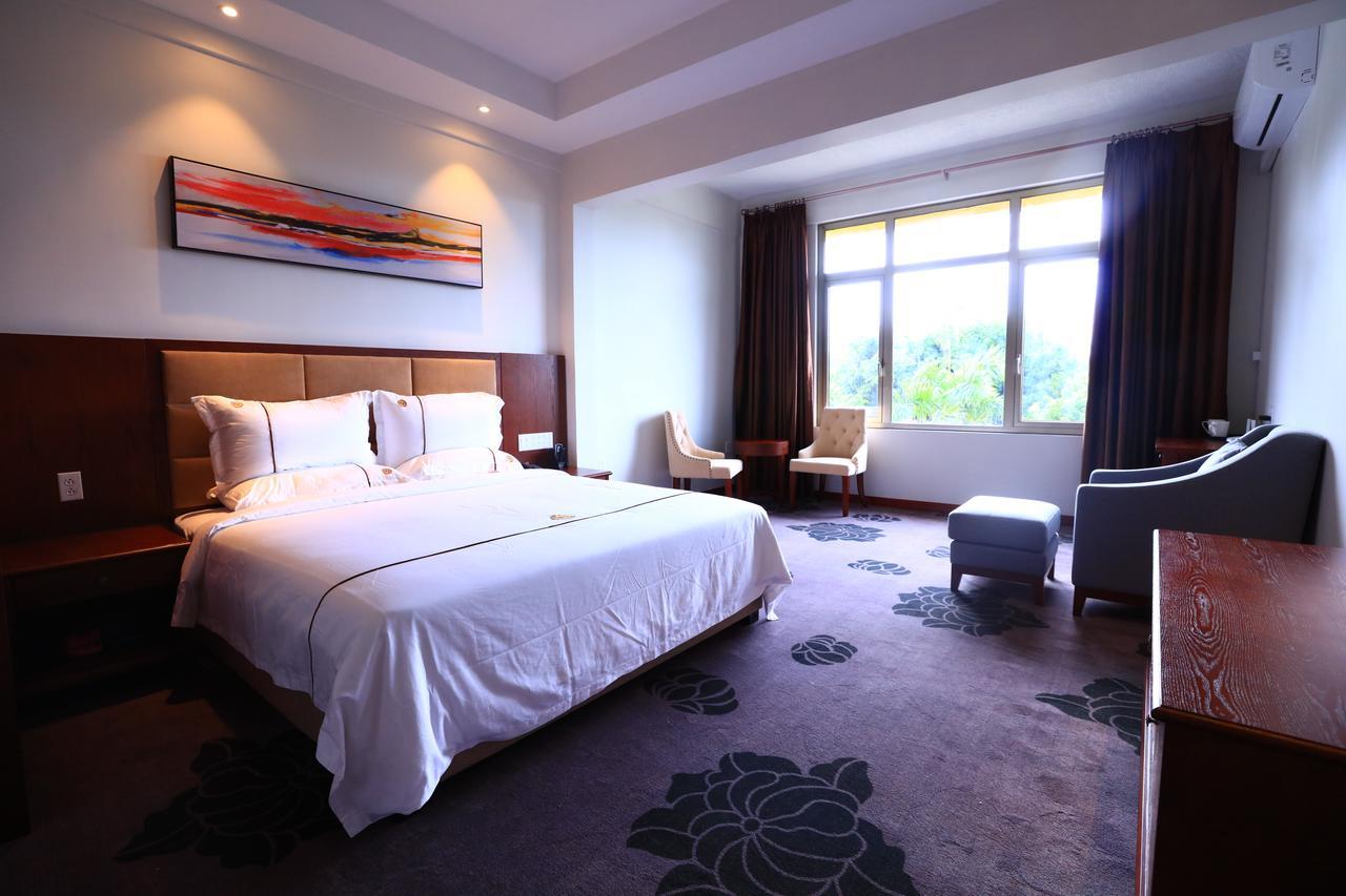 Tf Seaside Hotel Garapan Luaran gambar