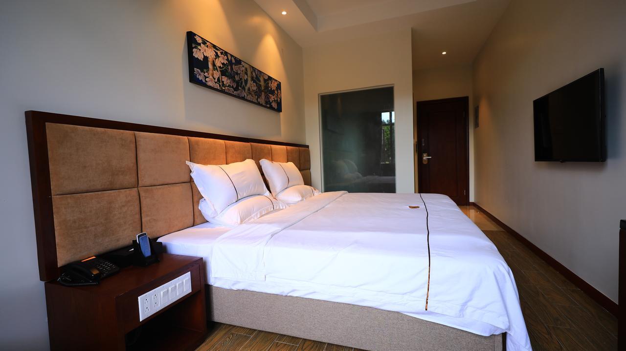 Tf Seaside Hotel Garapan Luaran gambar