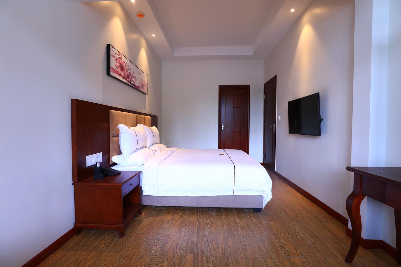 Tf Seaside Hotel Garapan Luaran gambar