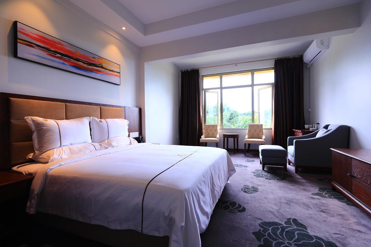 Tf Seaside Hotel Garapan Luaran gambar