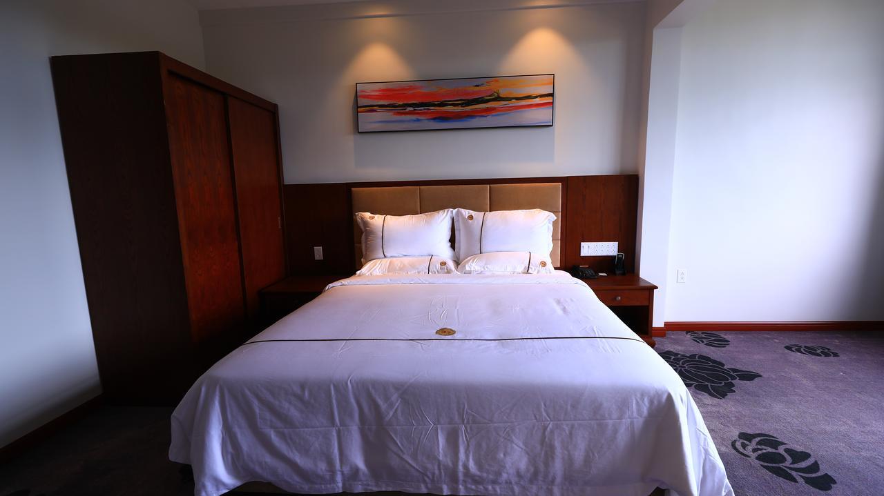 Tf Seaside Hotel Garapan Luaran gambar
