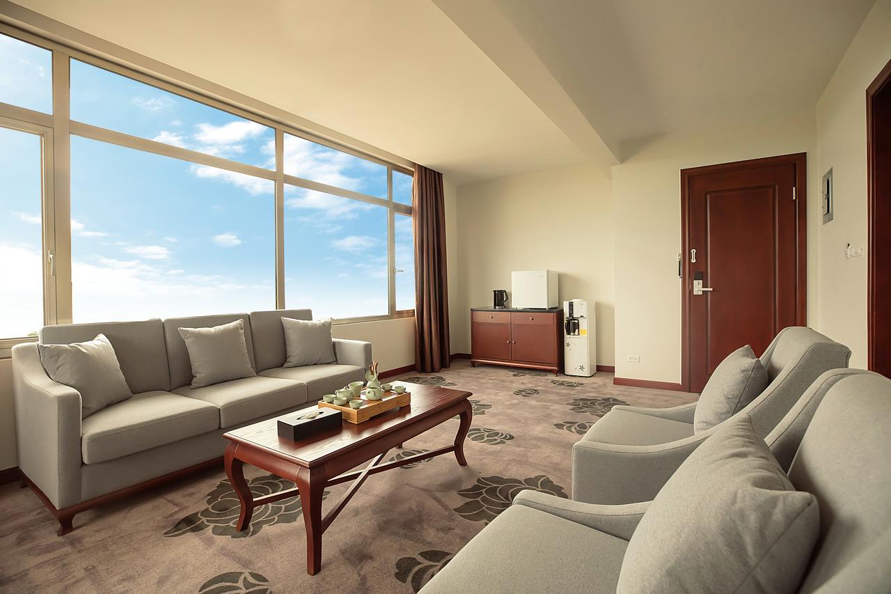 Tf Seaside Hotel Garapan Luaran gambar